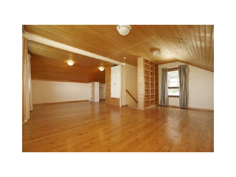 33 Brereton Street, Queanbeyan NSW 2620