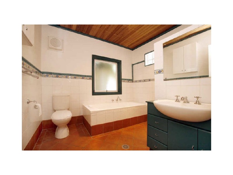 33 Brereton Street, Queanbeyan NSW 2620