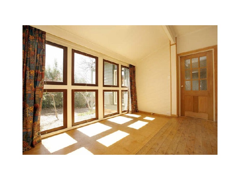 33 Brereton Street, Queanbeyan NSW 2620