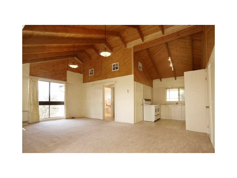 33 Brereton Street, Queanbeyan NSW 2620