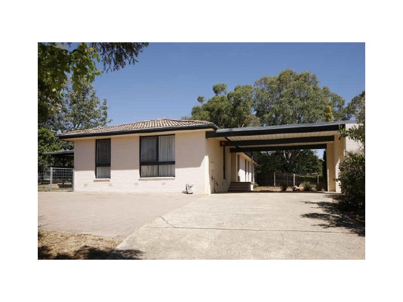 162 Streeton Drive, Chapman ACT 2611