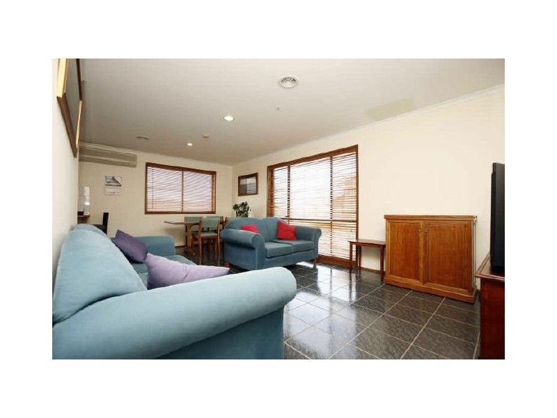 5 Mackerras Crescent, Theodore ACT 2905