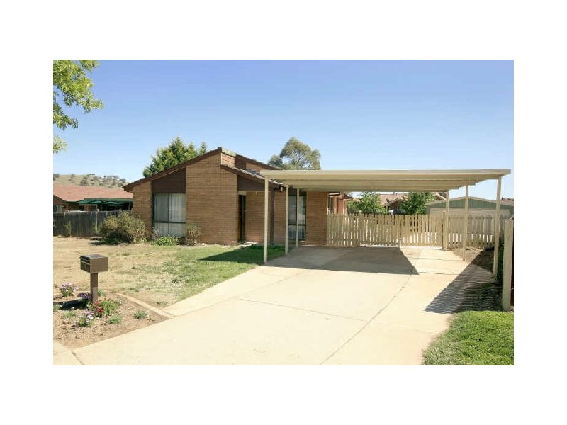 5 Ironbark Crescent, Banks ACT 2906
