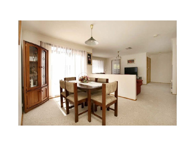 5 Ironbark Crescent, Banks ACT 2906