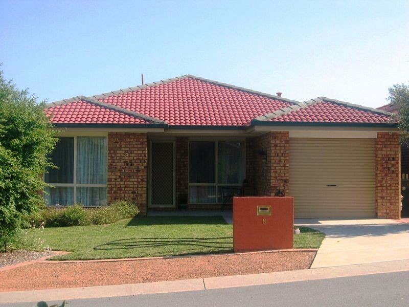 8 Plante Place, Conder ACT 2906