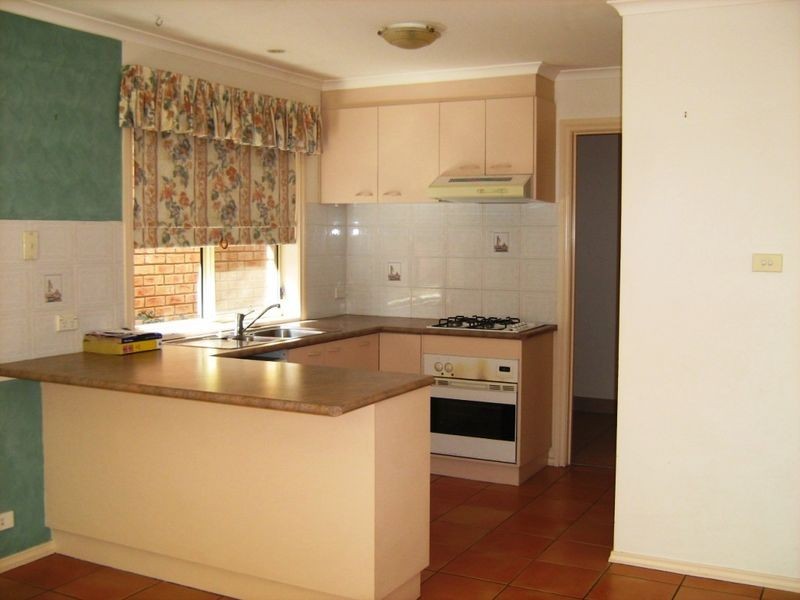 8 Plante Place, Conder ACT 2906