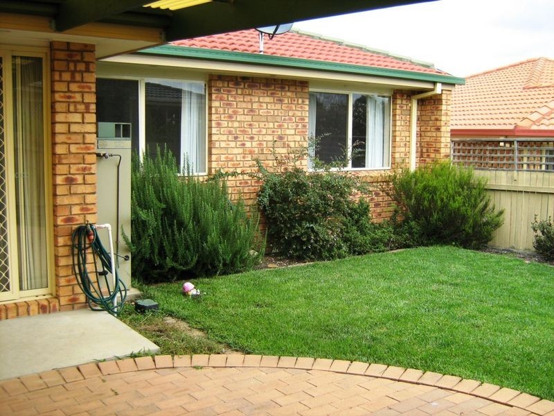 8 Plante Place, Conder ACT 2906