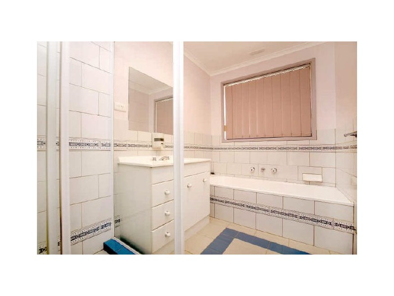 98 Heagney Crescent, Chisholm ACT 2905