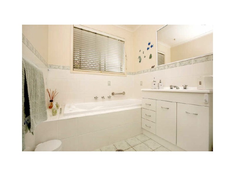 14 Morley Way, Jerrabomberra NSW 2619