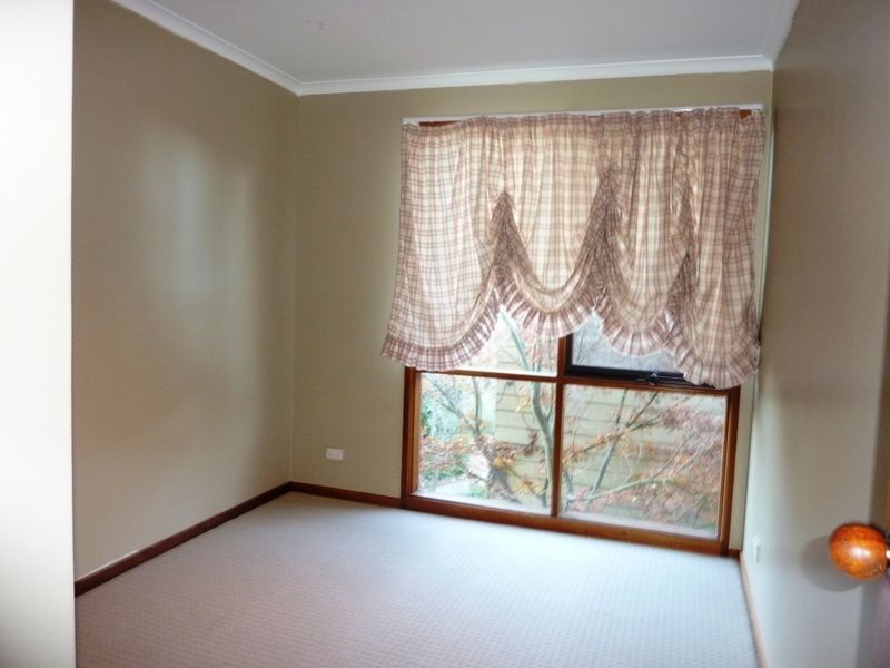 13 Hardie Close, Macarthur ACT 2904