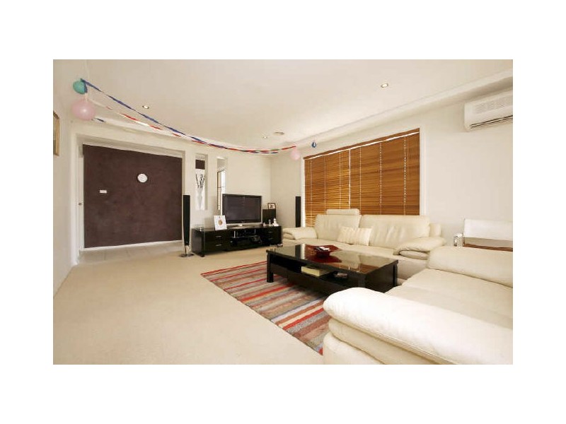 5/6 Kettlewell Crescent, Banks ACT 2906