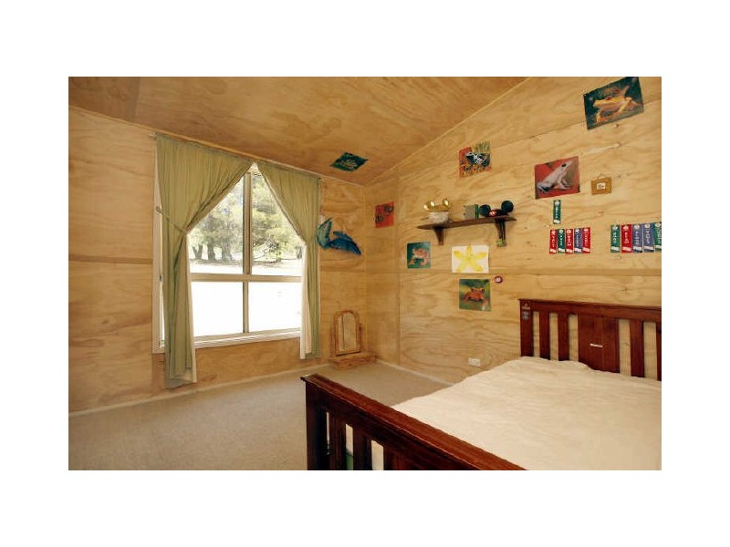 596 Ledgers Creek Road, Mullion NSW 2582