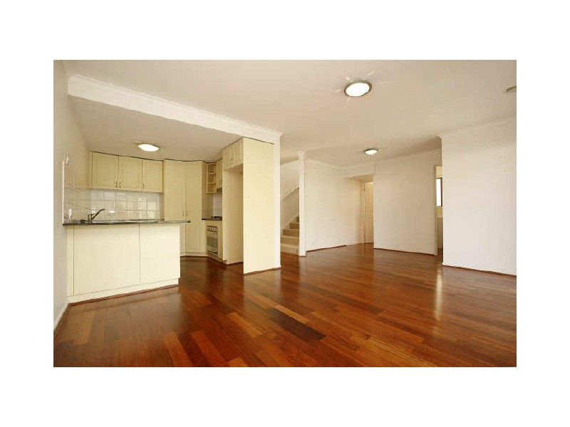 29 John Young Crescent, Greenway ACT 2900