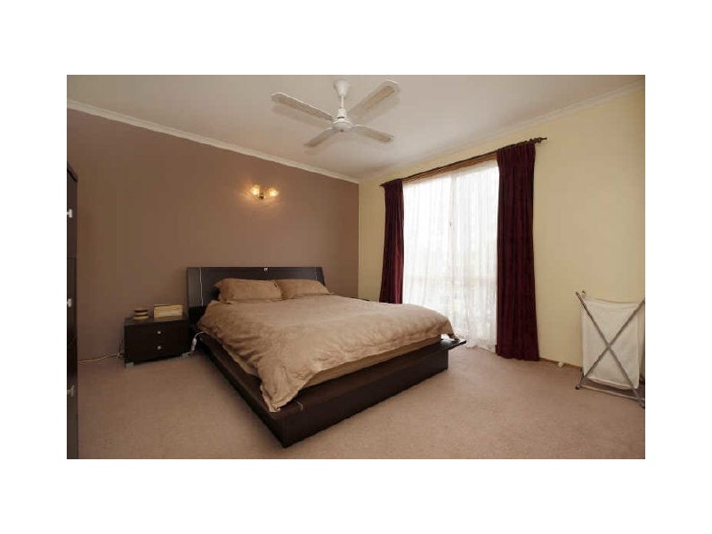 4 Ising Place, Banks ACT 2906