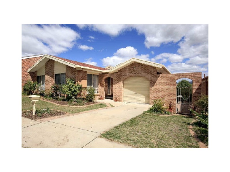 32 Troughton Street, Banks ACT 2906