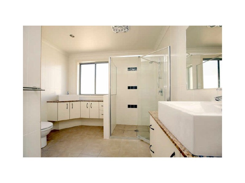 21 Alison Ashby Crescent, Banks ACT 2906