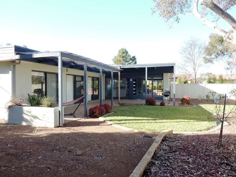 31 Vanzetti Crescent, Kambah ACT 2902