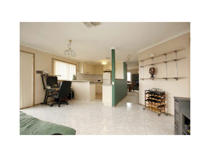 43 Callaway Crescent, Banks ACT 2906