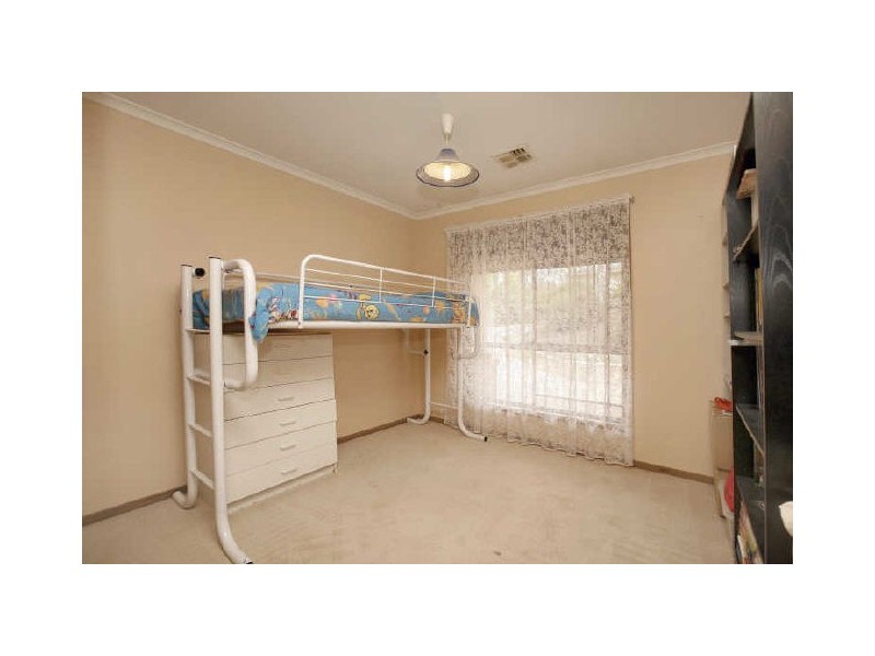 43 Callaway Crescent, Banks ACT 2906