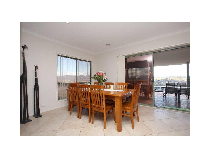 6 Crespin Place, Banks ACT 2906