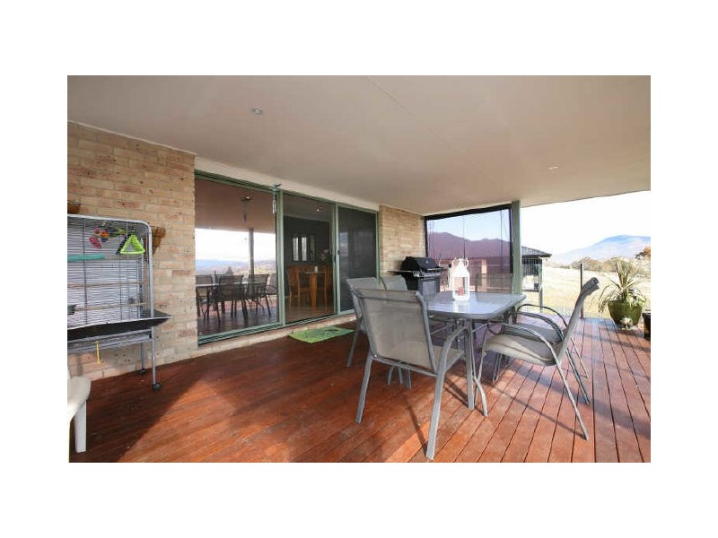 6 Crespin Place, Banks ACT 2906