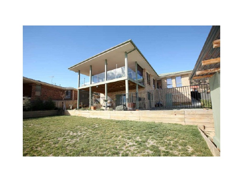 6 Crespin Place, Banks ACT 2906