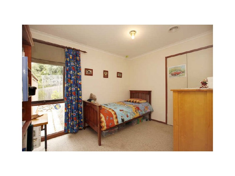 25 Max Henry Crescent, Macarthur ACT 2904