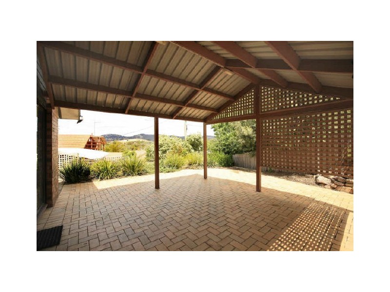 25 Max Henry Crescent, Macarthur ACT 2904