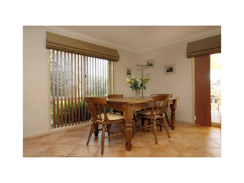 60 Clem Hill Street, Gordon ACT 2906