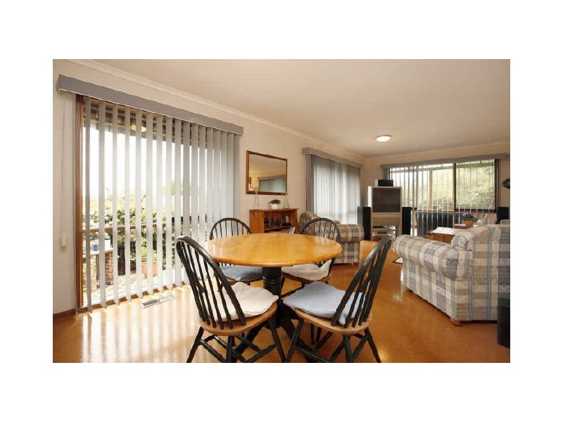 6 Lamble Place, Oxley ACT 2903