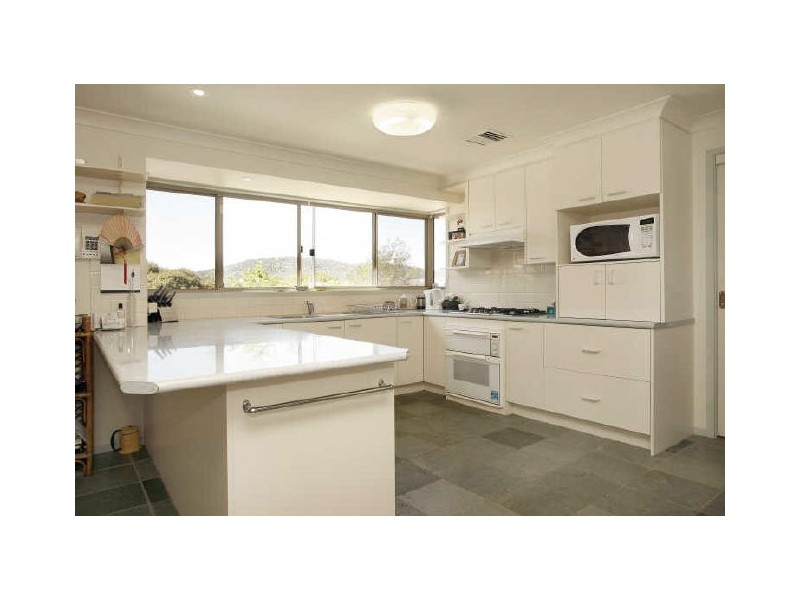 16 Hickenbotham Street, Gordon ACT 2906
