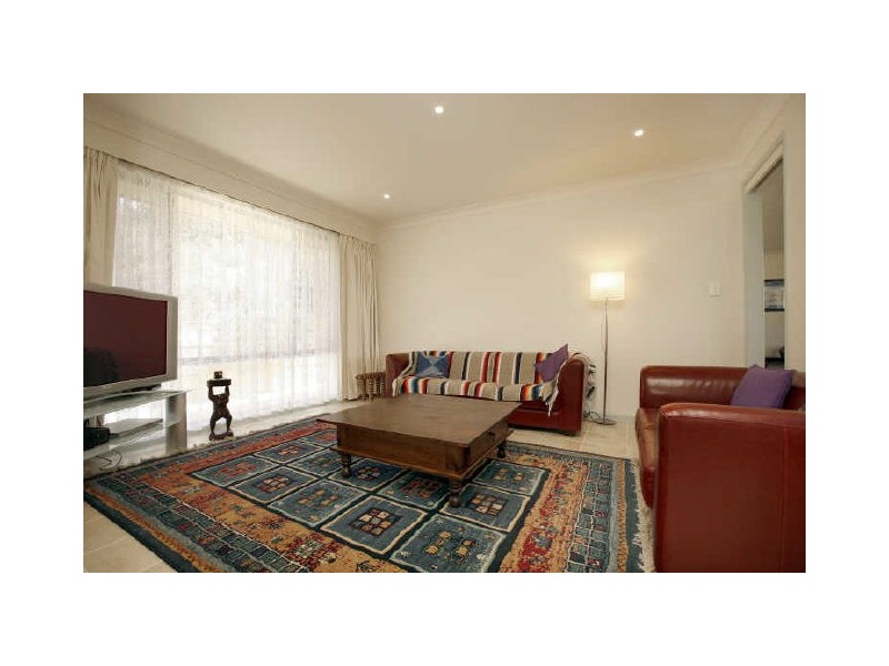 16 Hickenbotham Street, Gordon ACT 2906