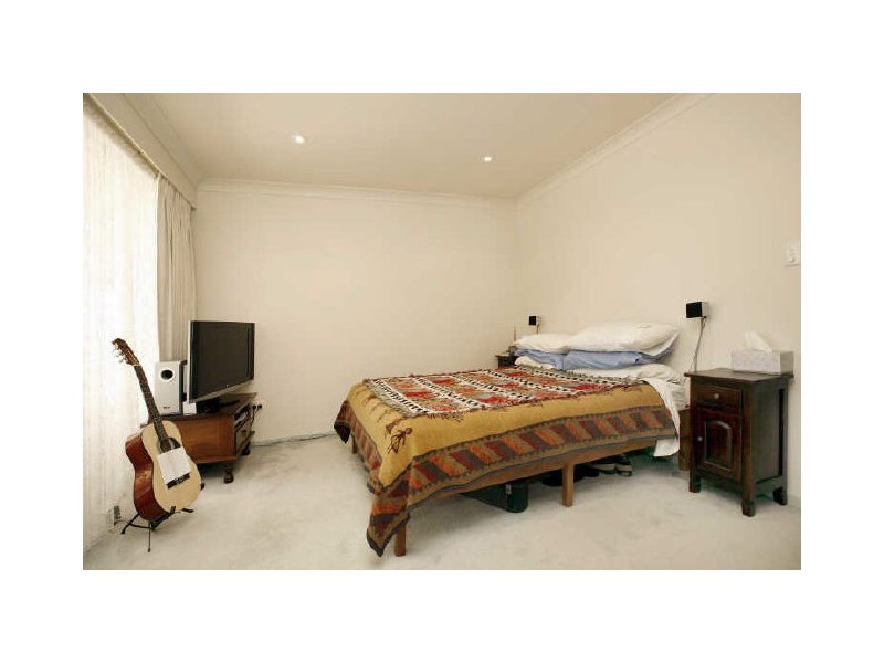 16 Hickenbotham Street, Gordon ACT 2906