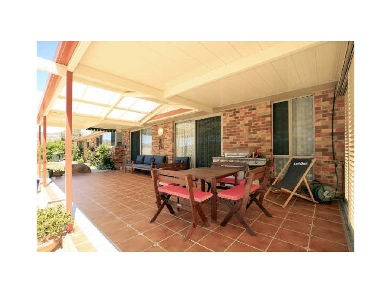 16 Hickenbotham Street, Gordon ACT 2906