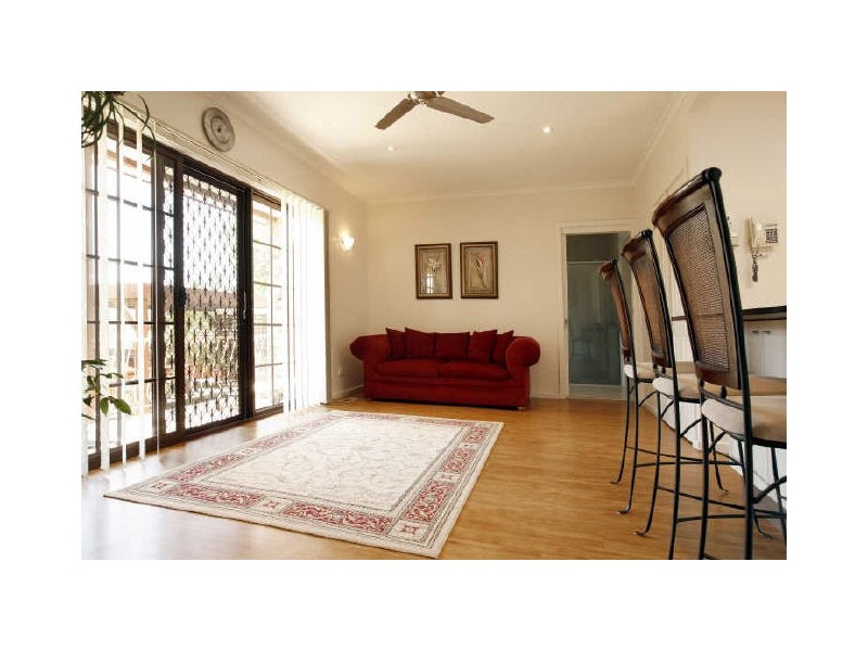 35 West Avenue, Queanbeyan NSW 2620