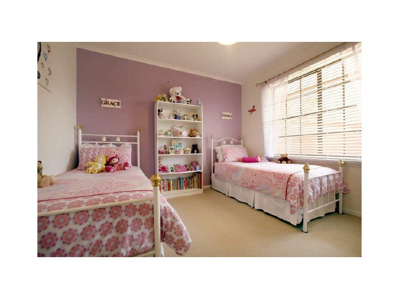 35 West Avenue, Queanbeyan NSW 2620