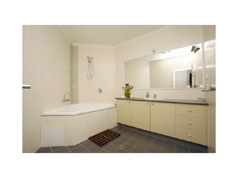54 McGilvray Close, Gordon ACT 2906
