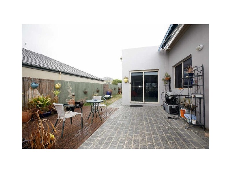 54 McGilvray Close, Gordon ACT 2906