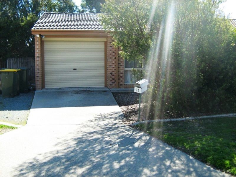 25 Cromwell Circuit, Isabella Plains ACT 2905