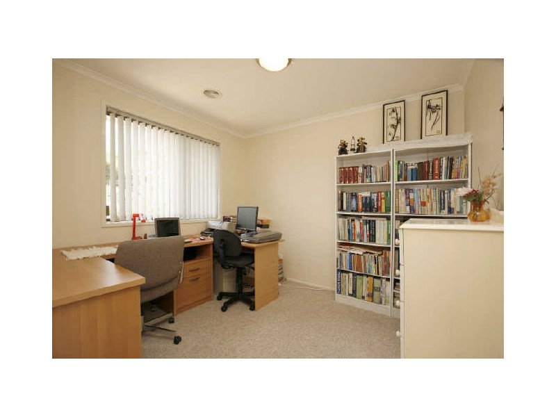 9 Ampt Place, Theodore ACT 2905
