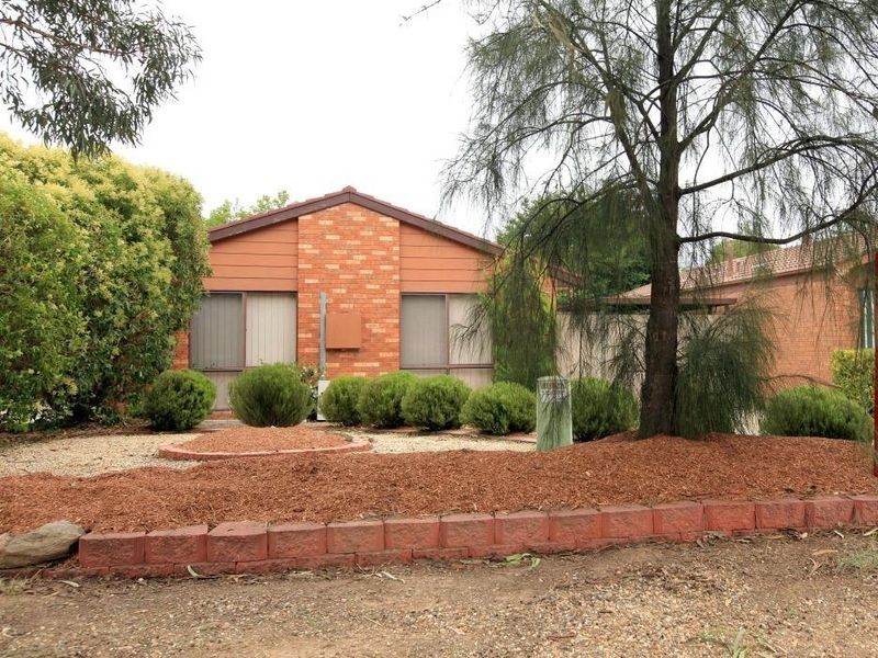 27 Marengo Place, Isabella Plains ACT 2905