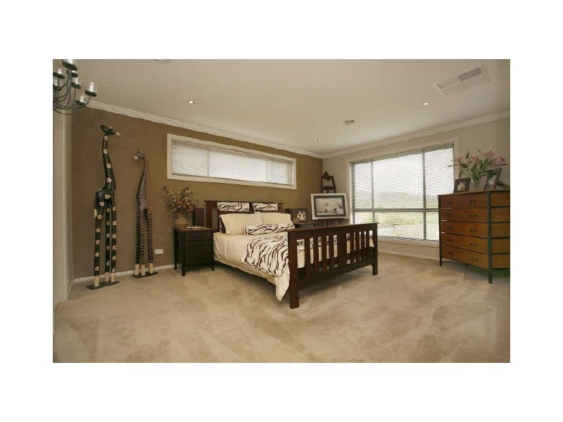 77 Forsythe Street, Banks ACT 2906