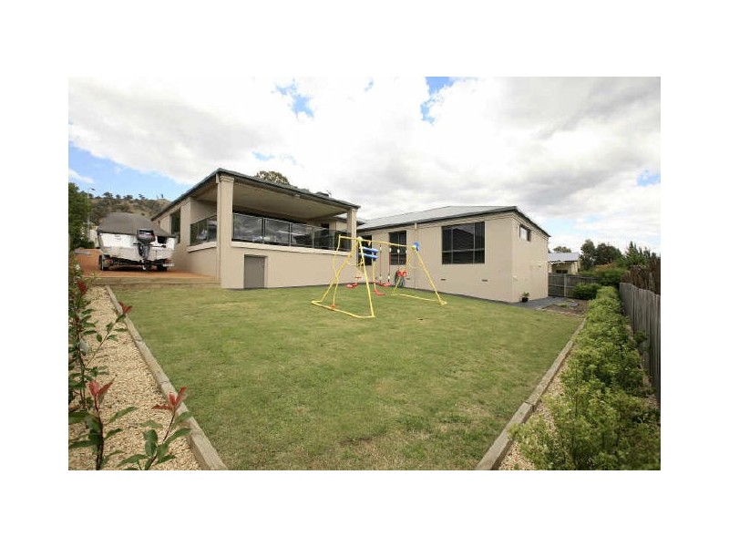 77 Forsythe Street, Banks ACT 2906