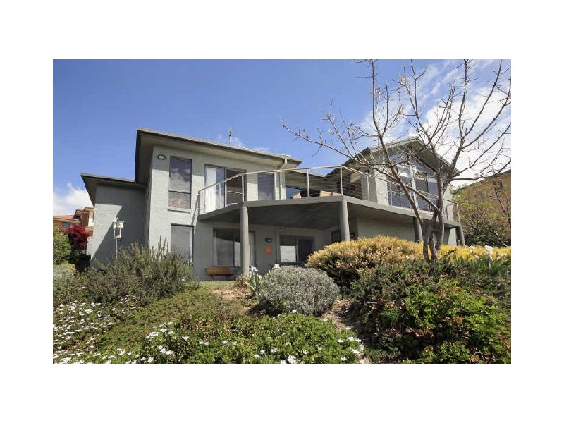 4 Van Praag Place, Gordon ACT 2906