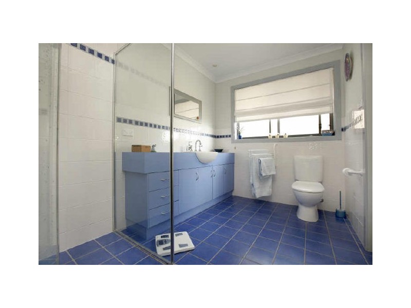4 Van Praag Place, Gordon ACT 2906