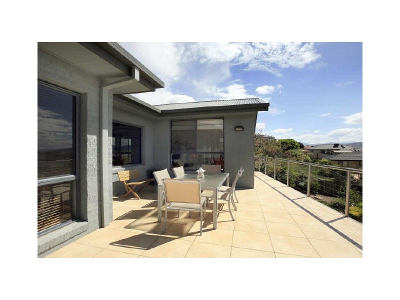 4 Van Praag Place, Gordon ACT 2906