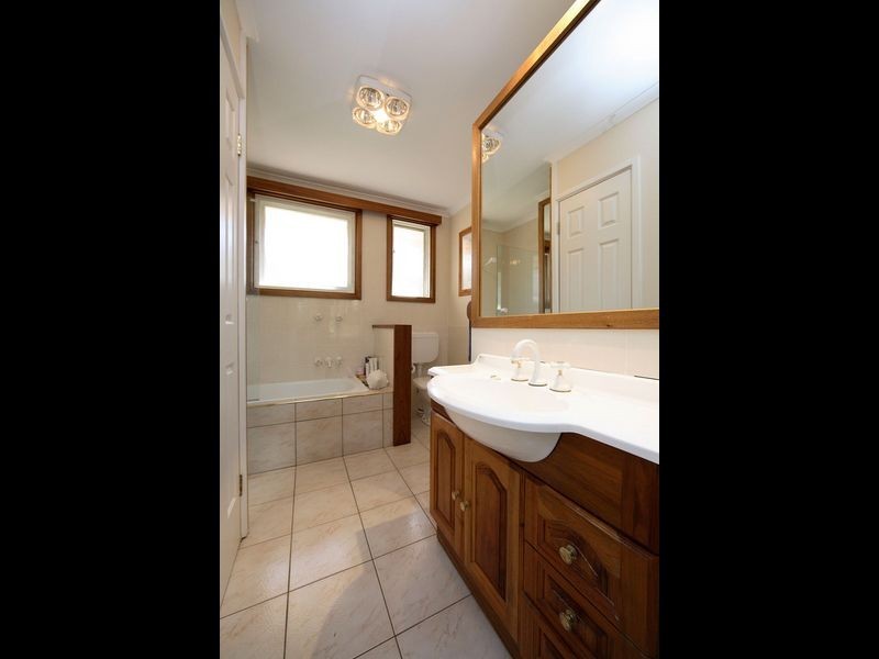 16 Howard Street, Torrens ACT 2607