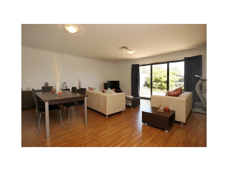 11/113 Mortimer Lewis Drive, Greenway ACT 2900