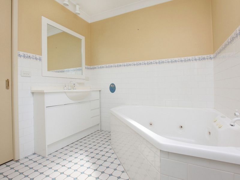 7 Decker Place, Fadden ACT 2904