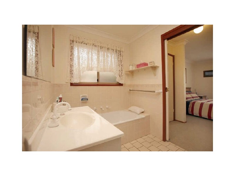 53 Fred Lane Crescent, Gordon ACT 2906